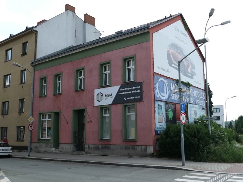 Bytový dům Náchod, Husovo náměstí, okres Náchod - titulní obrázek