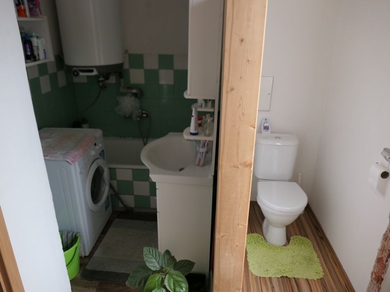 Byt OV 3+1 s garáží ve Žďárkách u Hronova, okr. Náchod - obrázek č.18