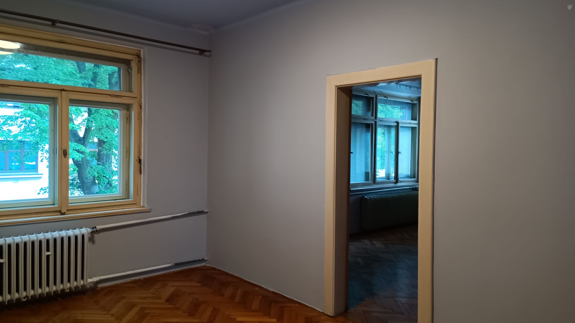 Byt 3+1 s lodžií, sklepem, kolnou a oploceným dvorem - obrázek č.6