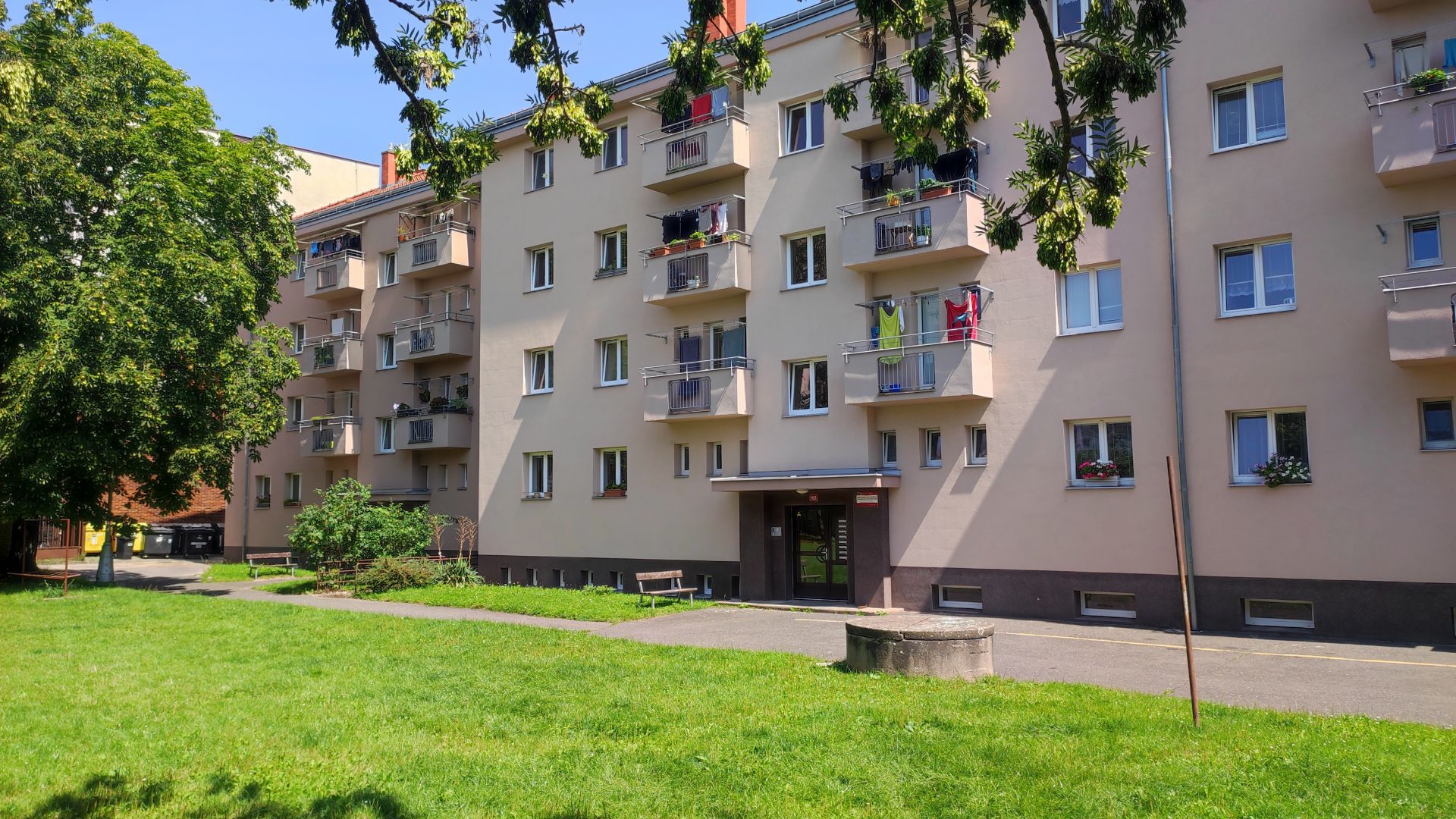 Pronájem bytu 2+1 (62m2) v Hradci Králové - Horova ul. - titulní obrázek