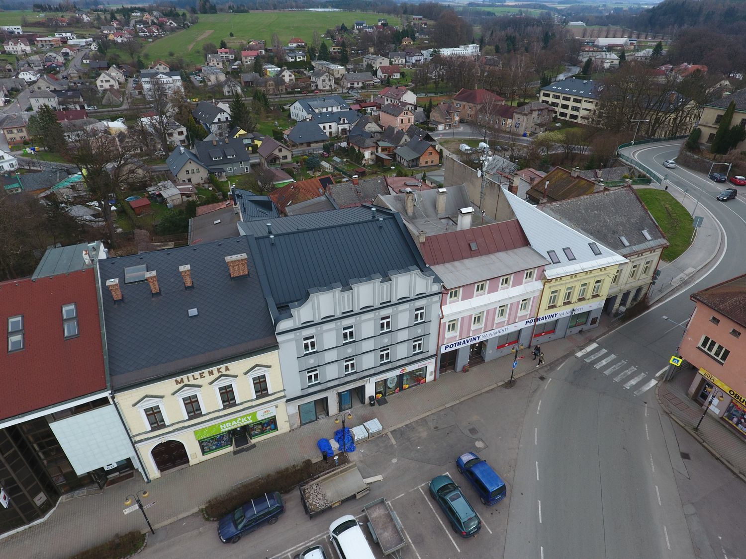 Pronájem bytu 2+kk v Žamberku - Masarykovo náměstí. - titulní obrázek